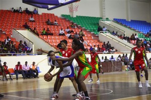 Le-Djoliba-dames-en-rouge-fait-figure-de-favori-cette-année1